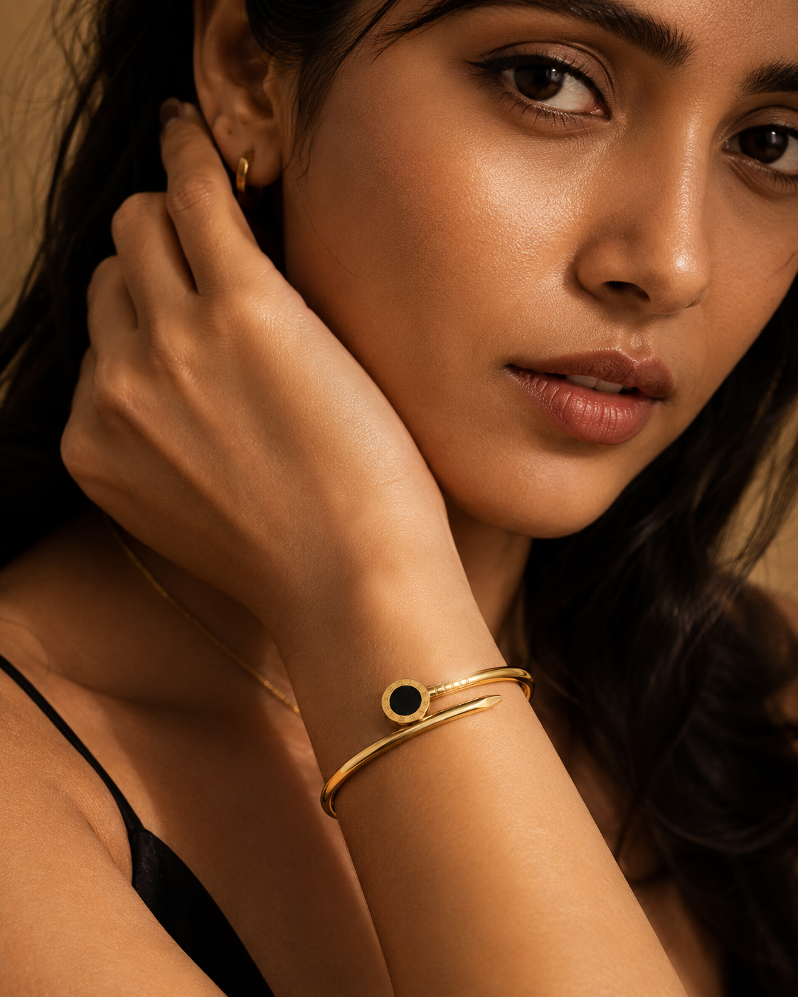 Eternal Nail Roman Bangle
